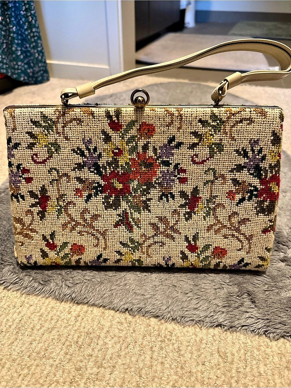 Vintage Floral Frame Bag in Cream & Multicolor